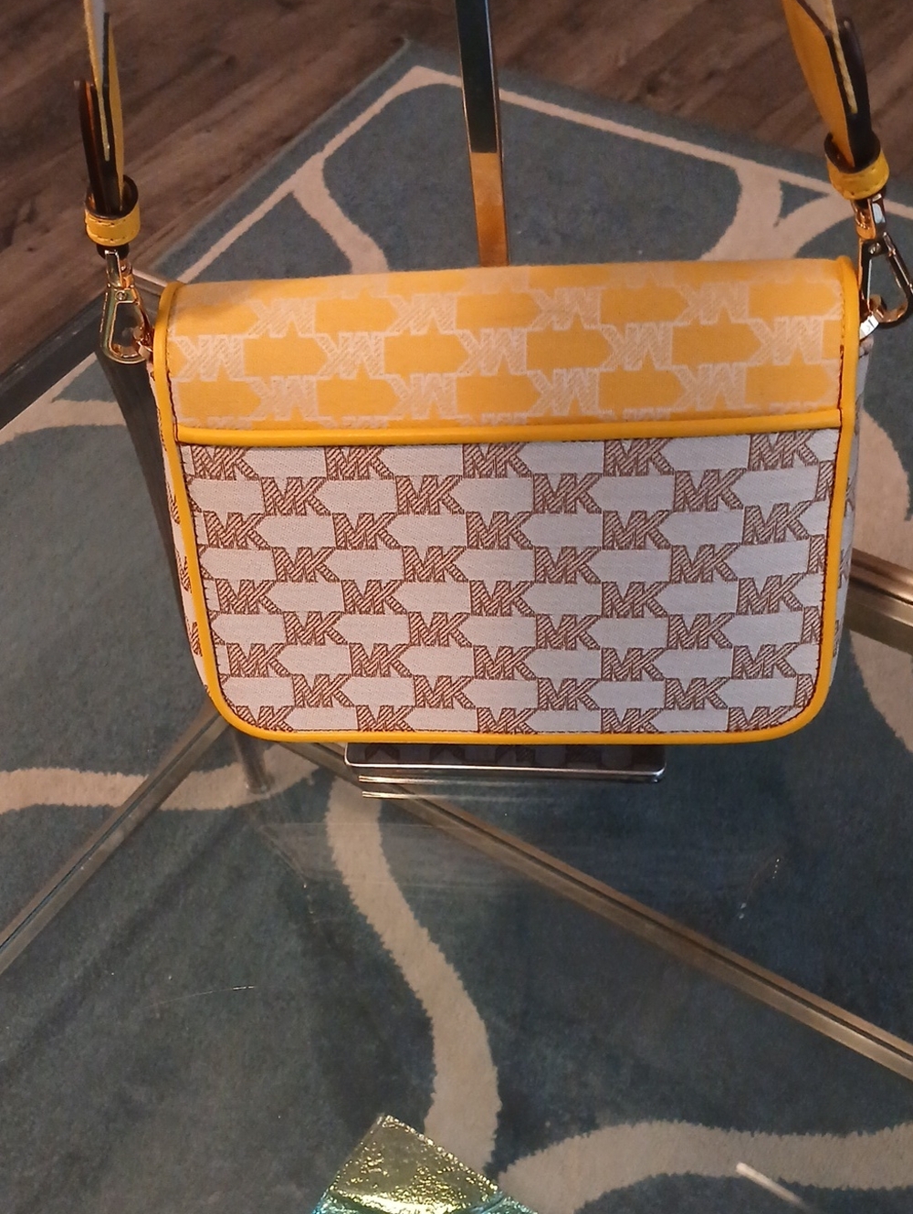 Michael Kors Yellow and White MK Logo Crossbody Bag - Picture 4 of 7
